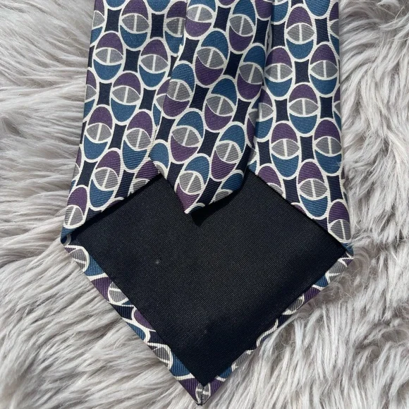 Oscar de la Renta Blue and Purple Patterned Tie - Picture 3 of 6